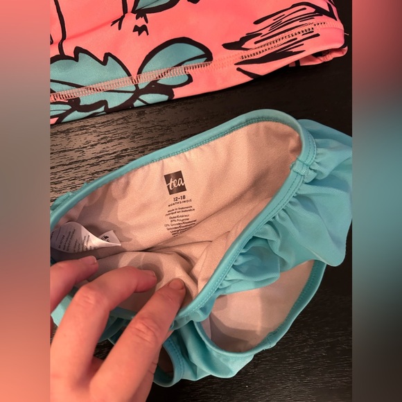 Tea Collection Rash Guard two piece swim - Picture 5 of 6